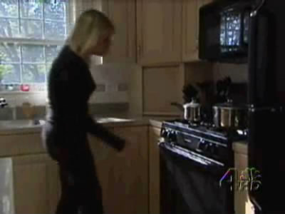 When cooking, use the oven window
